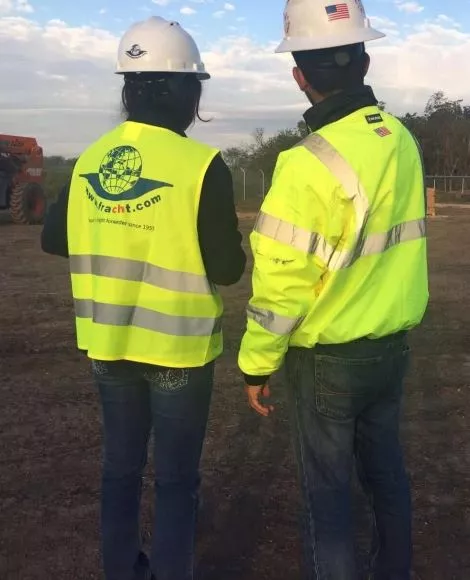 Two Fracht employees on a job site